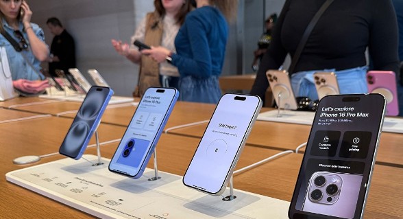 آبل تستعد للكشف عن iPhone 17