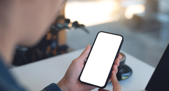 المحكمة العليا: الشرطة لا تملك صلاحية تفتيش الهواتف المحمولة بدون أمر قضائي صريح