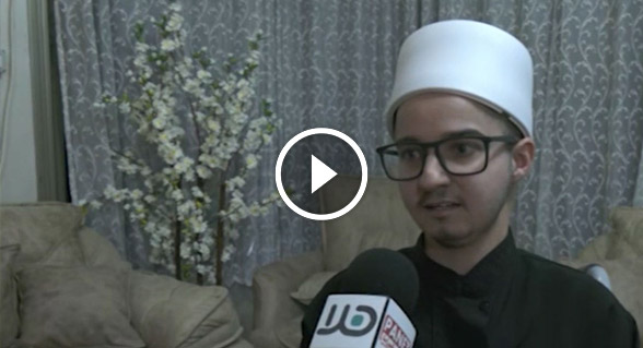 شاب من البقيعة يوثق تجربته الملهمة مع مرض نادر في كتاب ويحوّل معاناته إلى رسالة أمل