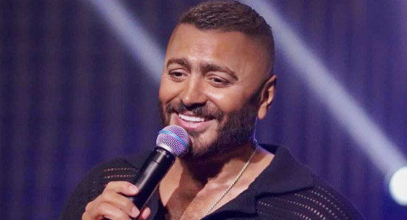 شاعر غنائي يفاجئ جمهور تامر حسني بخبر دخوله المستشفى
